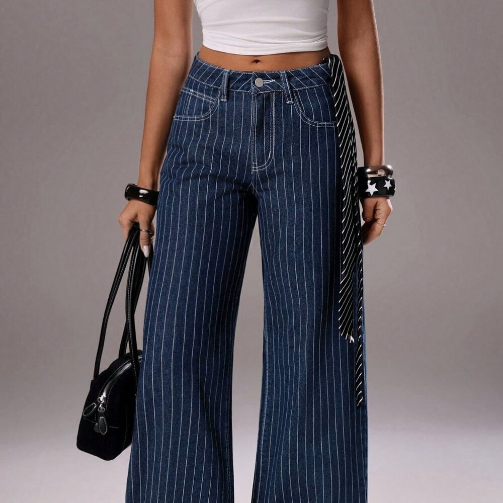 Medium Wash Casual Women's Striped Low-Waist Straight Leg Jeans - Picture 6 of 7